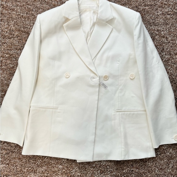 Versatile Modern Blazer, size M, color white - Picture 4 of 9